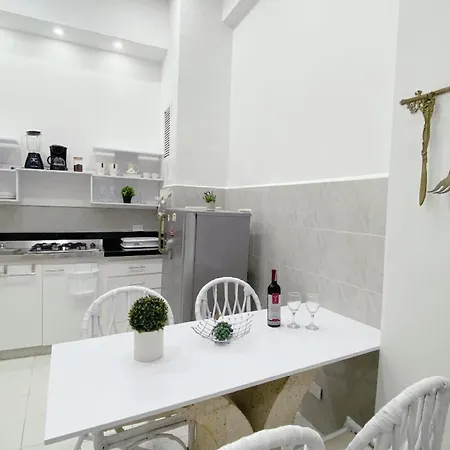 Apartamento Ciudad Vieja Apartamento *
