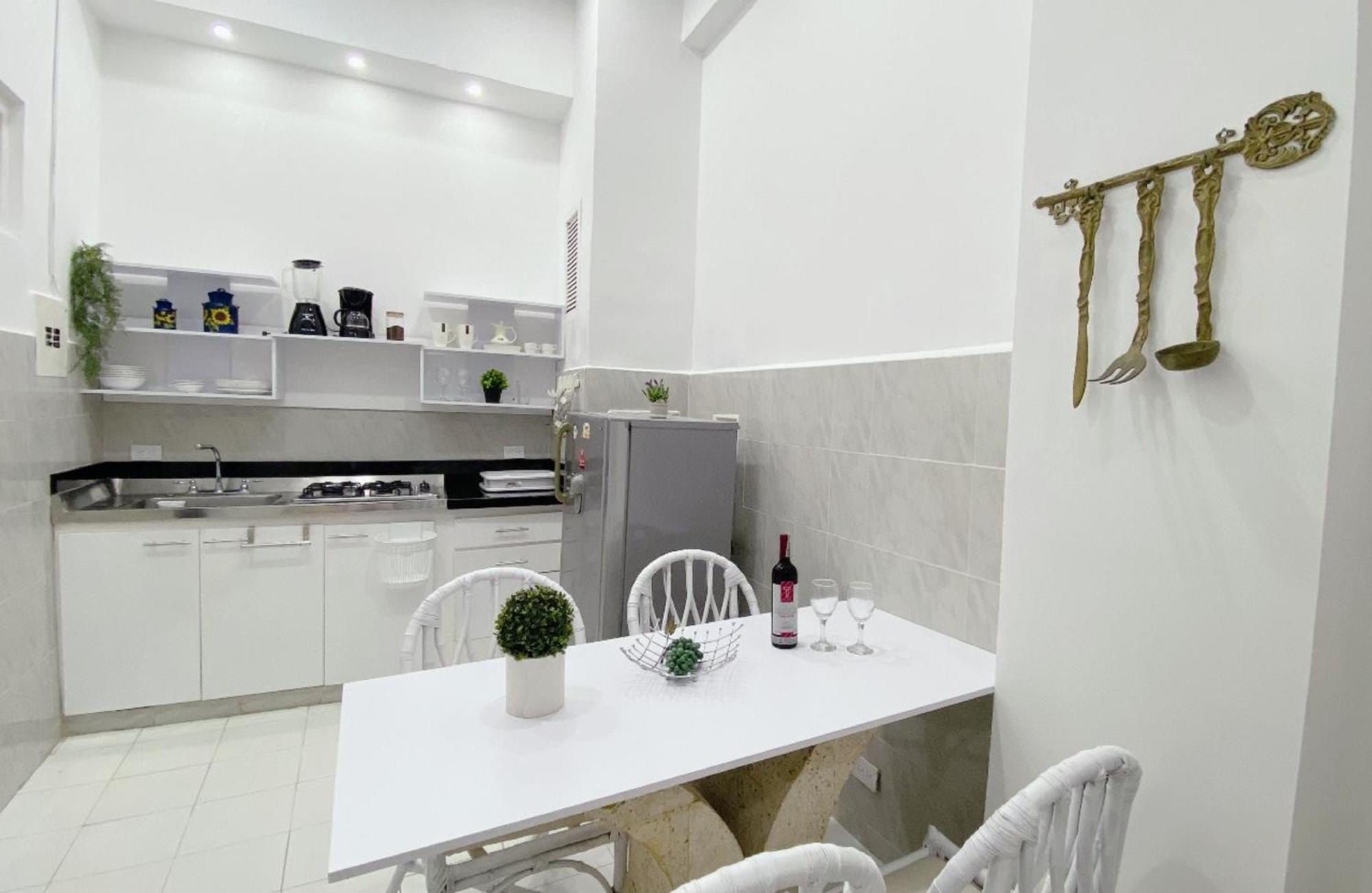 Apartamento Ciudad Vieja Apartamento *